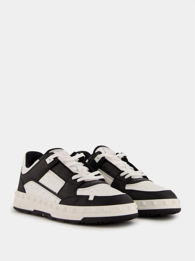 Valentino Garavani Freedots Low-Top Trainer in kalfsleer - Foto 4