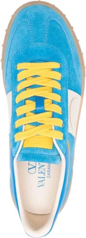 Valentino Garavani Heldere Blauwe Suède Sneakers Logo Detail