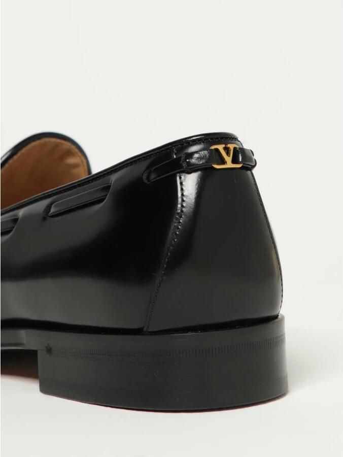 Valentino Garavani Zwarte Loafer Schoenen met Kwast Detail
