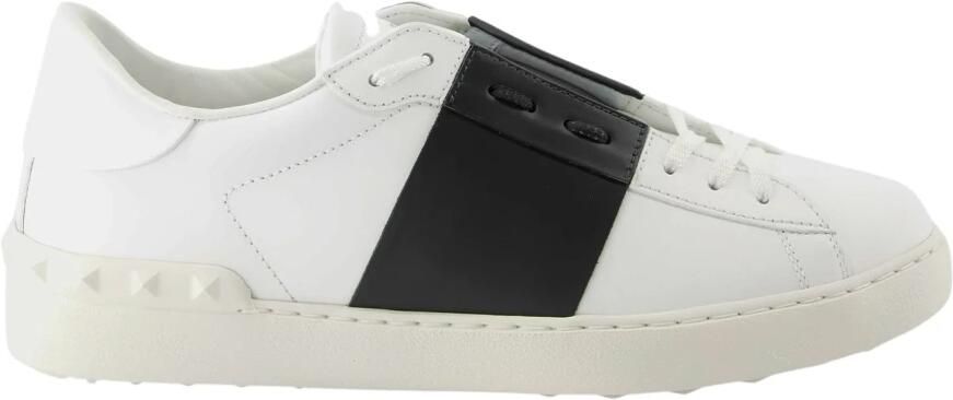 Valentino Garavani Witte Leren Sneakers met Stud Detail White Heren