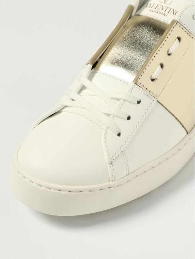 Valentino Garavani Leren Lace-Up Low Top Sneakers met Studded Details - Foto 2