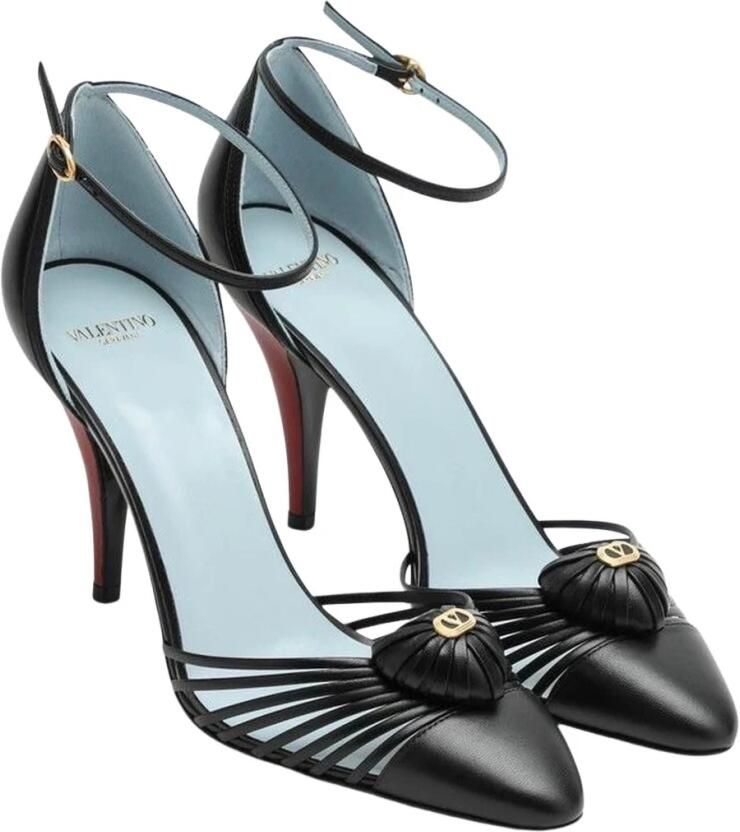 Valentino Garavani Leren Pumps met Bandjes en Hak