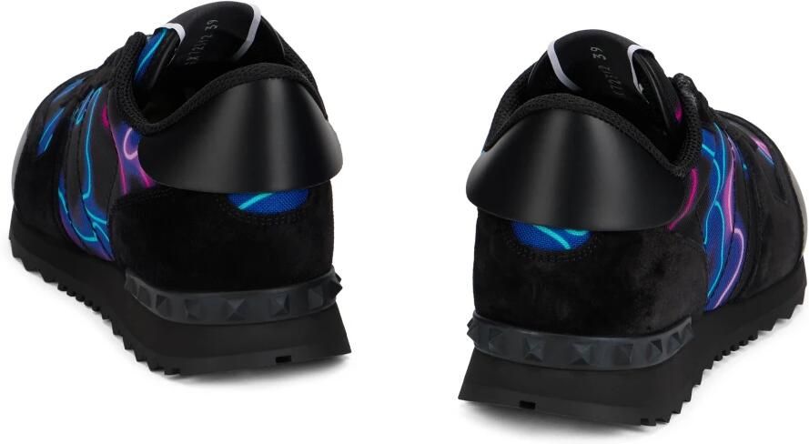 Valentino Garavani Moderne zwarte sneakers met blauwe details. - Foto 2