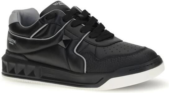 Valentino Garavani One Stud Low-Top Sneakers