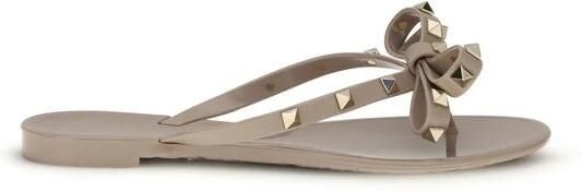 Valentino Garavani PM Thong Rockstud Sandal