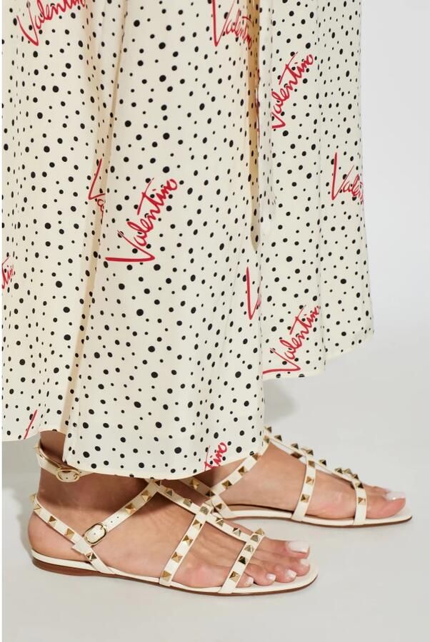 Valentino Garavani Rockstud Flat Calfskin Sandal With Straps - Foto 2