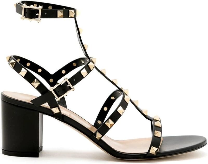 Valentino Garavani Rockstud Kalfsleren Sandalen met Enkelbandje