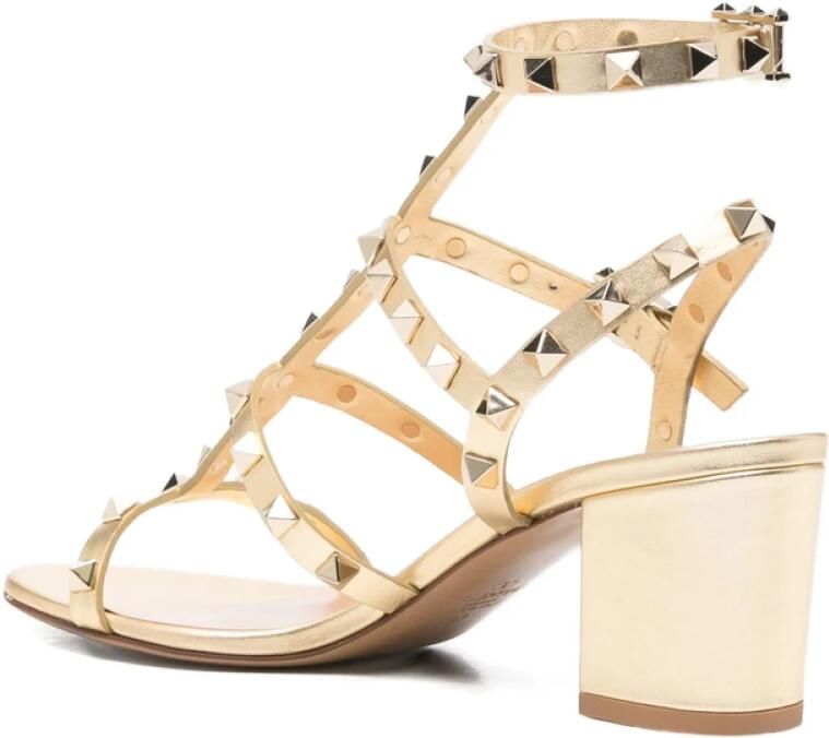 Valentino Garavani Rockstud Sandal - Foto 2