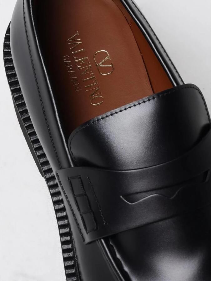 Valentino Garavani Zwarte Kalfsleren Mocassin Rubberen Zool Black Heren - Foto 2