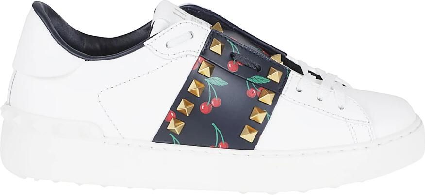 Valentino Garavani Rockstud Untitled Sneaker