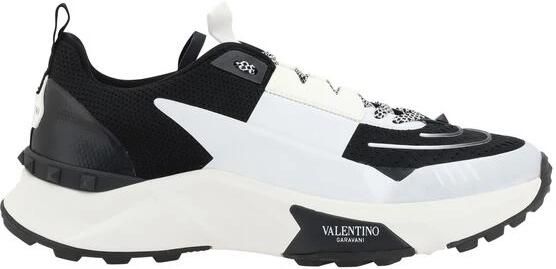 Valentino Garavani Leren Sneakers met Iconische Details