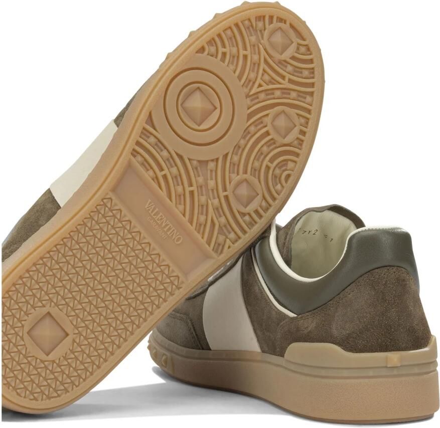 Valentino Garavani Upvillage Low-Top Sneaker - Foto 2
