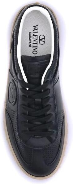 Valentino Garavani Geperforeerde leren sneakers met kwastband - Foto 2