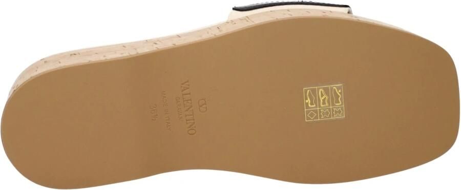 Valentino Garavani Beige Leren Sleehak Sandalen met Logo