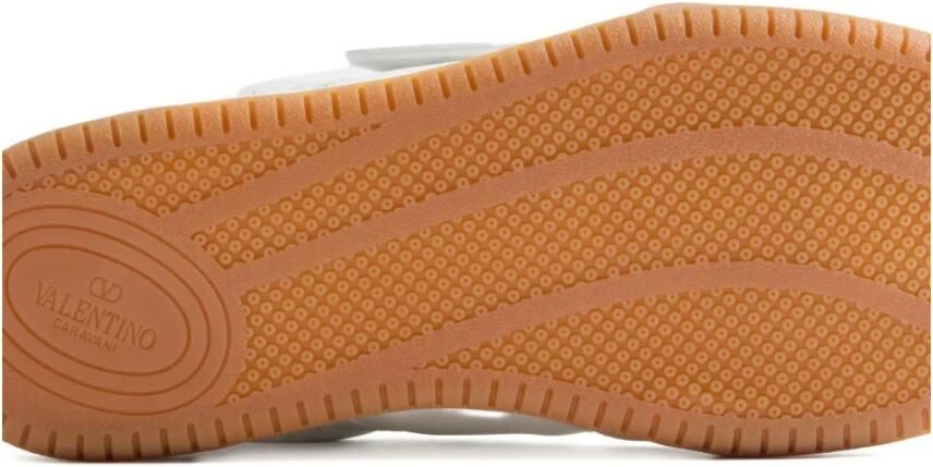 Valentino Garavani Witte Sneakers voor een stijlvolle look