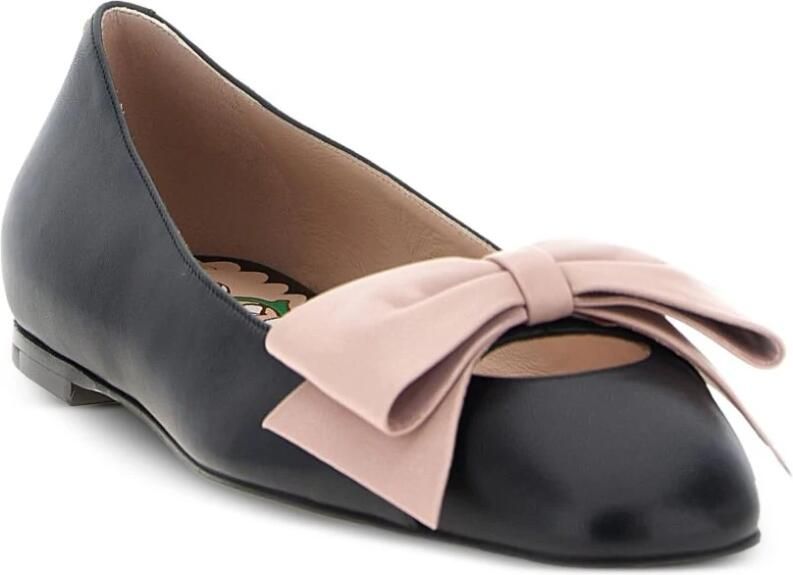 Valentino Garavani Zwarte Ballerina Schoenen voor Vrouwen
