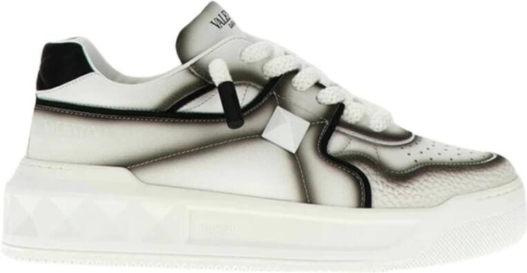 Valentino Garavani Witte & Zwarte One Stud Sneakers