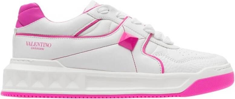 Valentino Garavani Witte Roze Sneakers met Studs White Dames