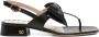 Valentino Garavani Zwarte leren teenslippers met strik - Thumbnail 1