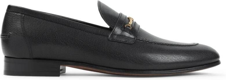 Valentino Garavani Zwarte Loafer Schoenen Elegante Stijl