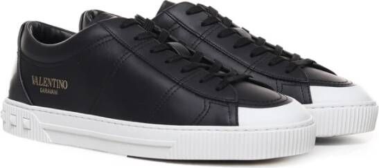 Valentino Garavani Zwarte Sneakers met Logo Biologisch afbreekbare Rubberen Zool Black Heren