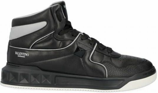Valentino Garavani Zwarte Leren Sneakers met Geperforeerd Detail Black Heren