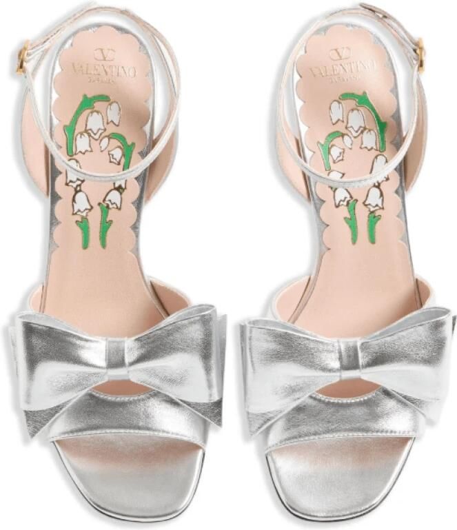 Valentino Bowow Metallic Sandalen met Oversized Strik