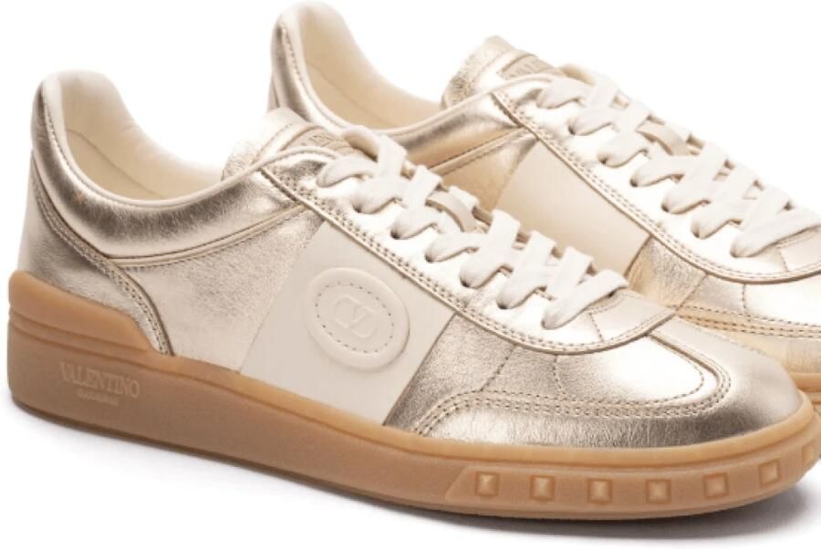 Valentino Goudkleurige Leren Sneakers met Logo Panelen - Foto 2