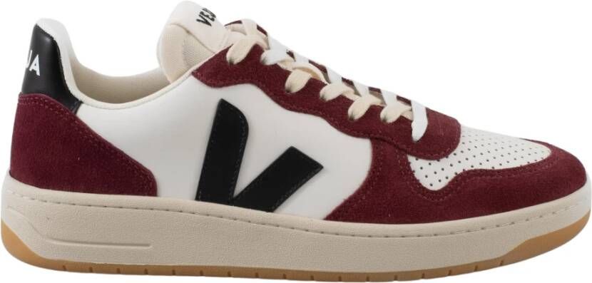 Veja Retro-geïnspireerde rode en witte sneakers