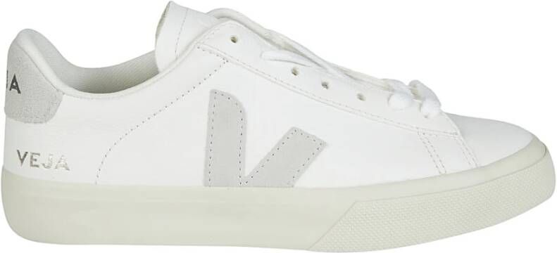 Veja Stijlvolle sneakers voor buitenavonturen White Dames