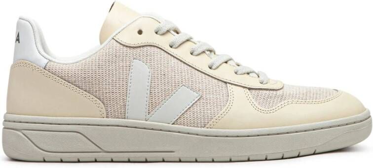 Veja Tennis-geïnspireerde Sneaker in Crème en Wit Beige Heren