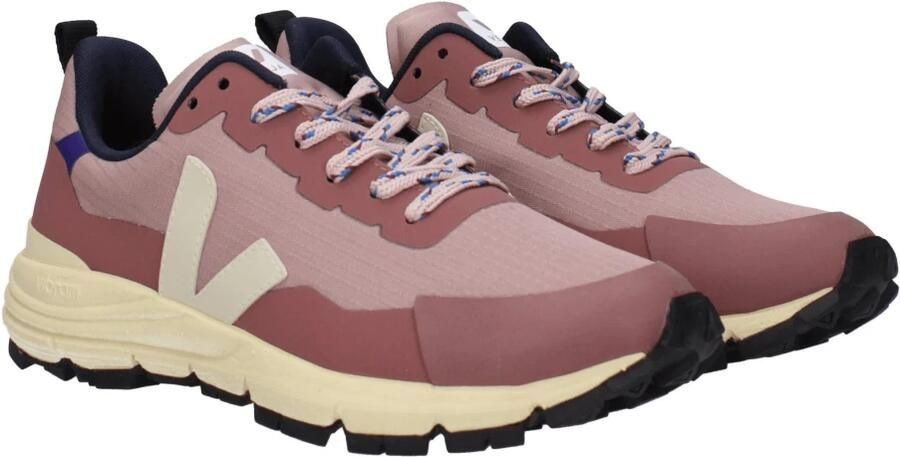 Veja Dekkan Sneakers met Alveomesh en VIBRAM-zool Pink Dames