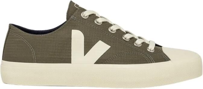 Veja Low Top Sneakers