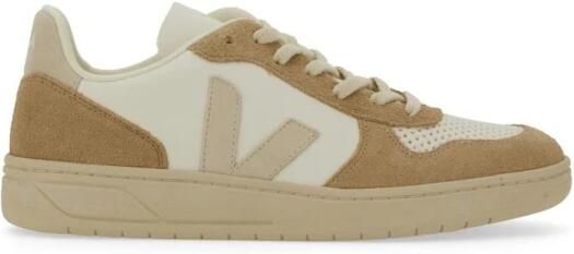 Veja V-10 Leather
