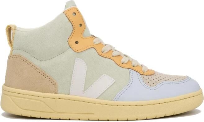 Veja V-15 Suede
