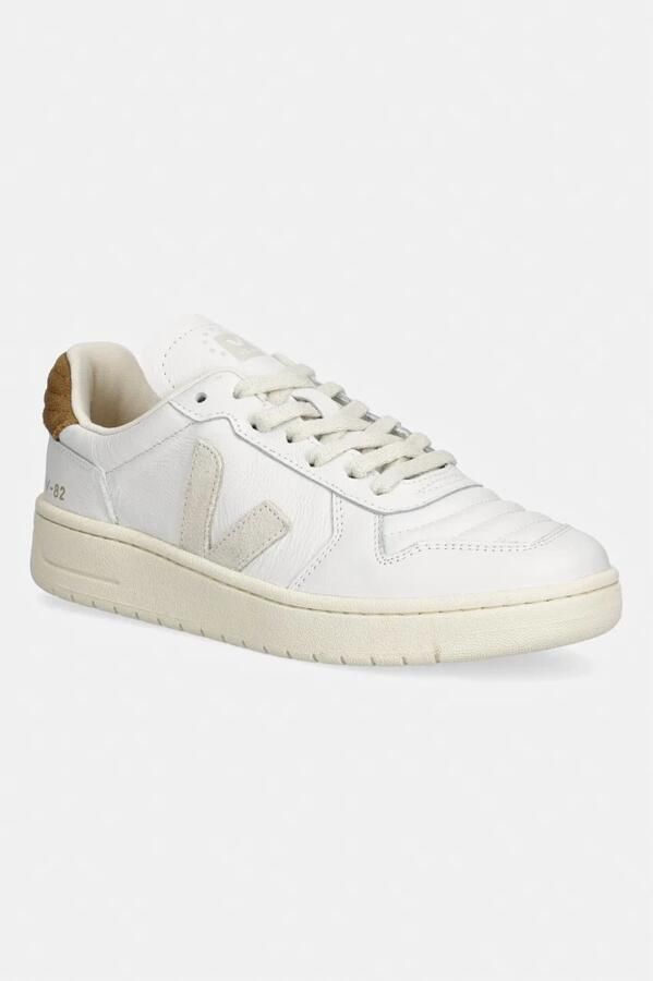 Veja V-82 Leather Sneakers - Foto 2