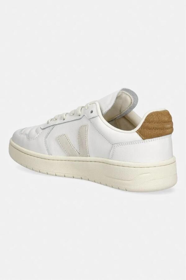 Veja V-82 Leather Sneakers - Foto 3