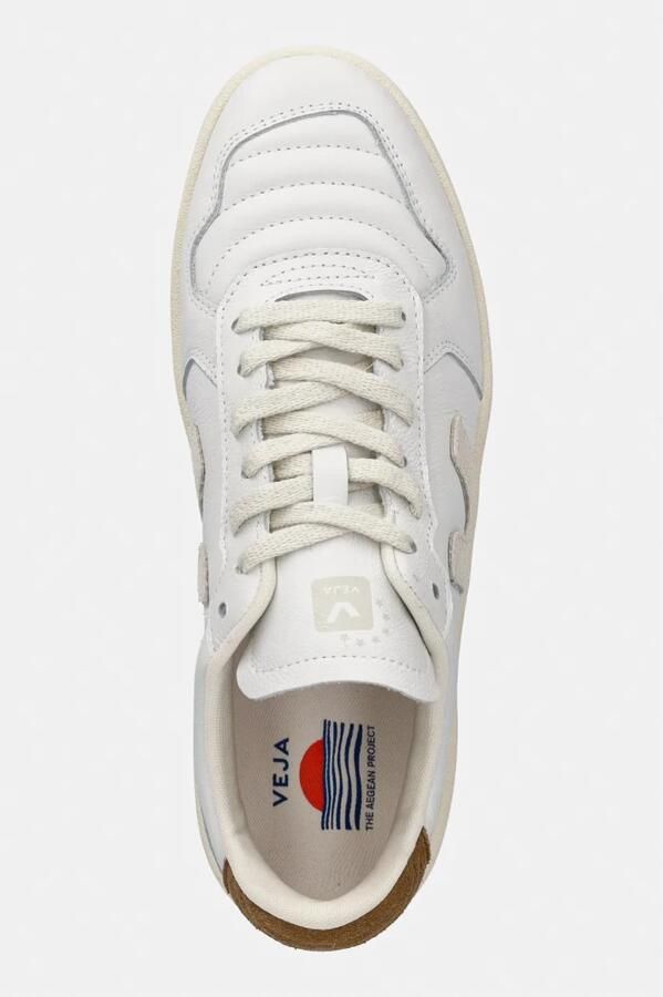Veja V-82 Leather Sneakers - Foto 4