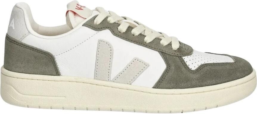 Veja V-82 Sneakers