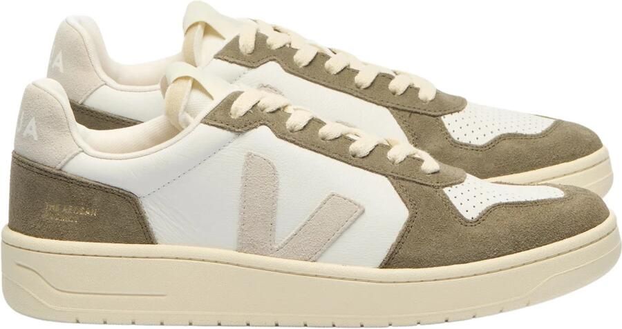 Veja V-82 Sneakers