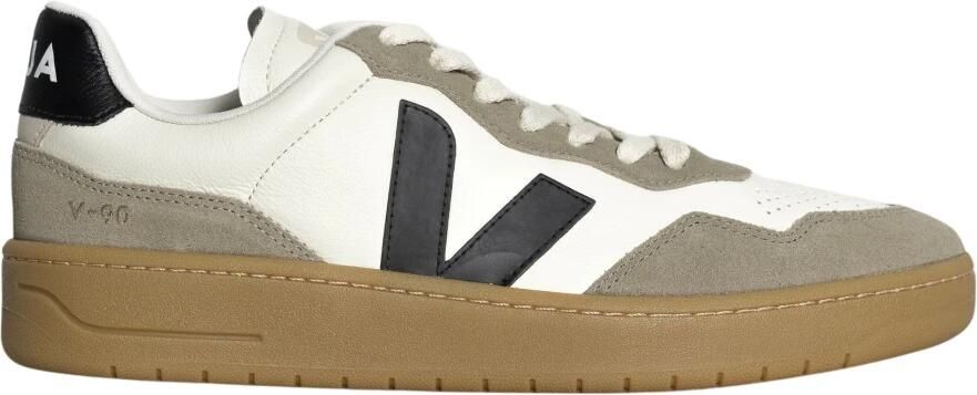 Veja V-90 Leather