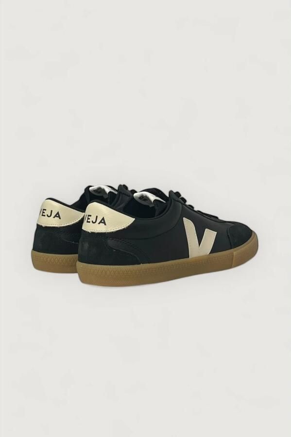 Veja Low Profile Leather and Suede Casual Shoes Black Sneakers - Foto 6