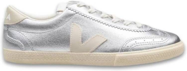 Veja Zilveren Sneakers met Witte V-Detail