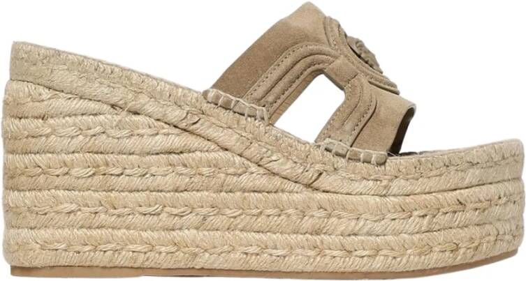 Versace Beige Wedge Sandaal met Iconisch Design