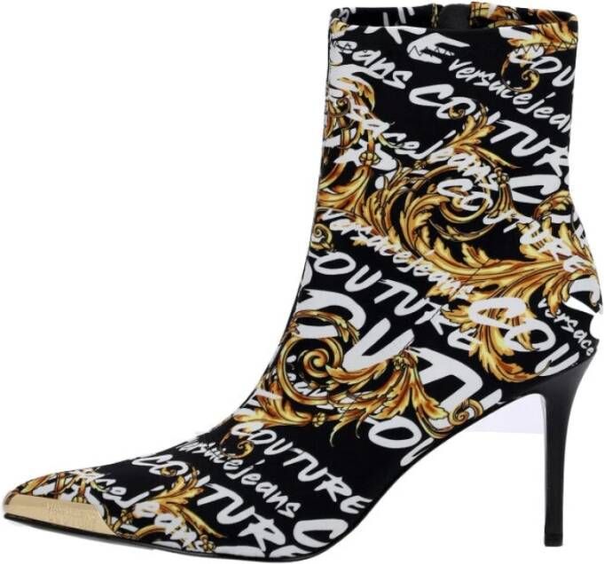 Versace Jeans Couture Glamour Tronchetto met barokdruk en punt afgewerkt met een Logottel 73V3S51-Zs371 zwart goud Zwart Dames
