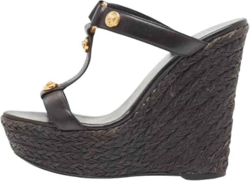 Versace Pre-owned Leather sandals Black Dames