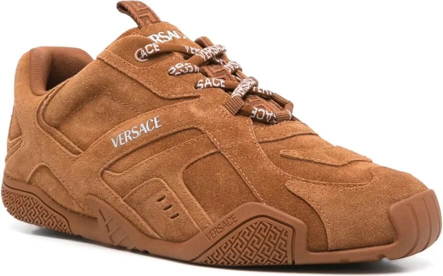 Versace Bruine Sneakers met Grieks Motief