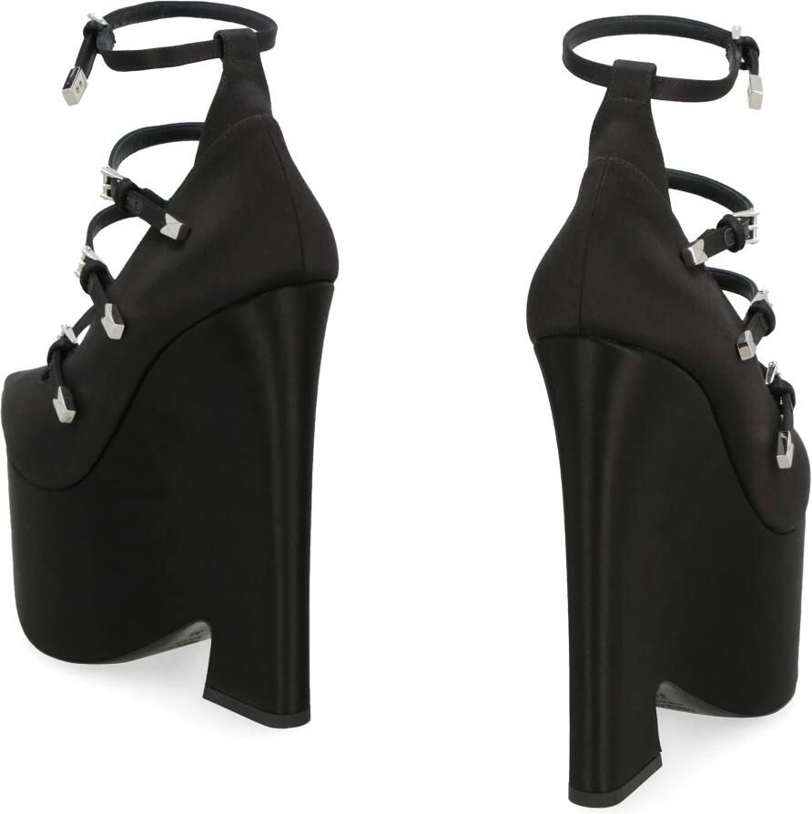 Versace Tempest Platform Pump - Foto 2