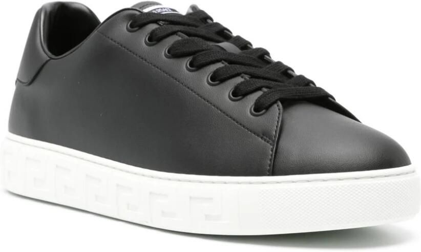 Versace Platte schoenen met kenmerkende reliëf details White Heren