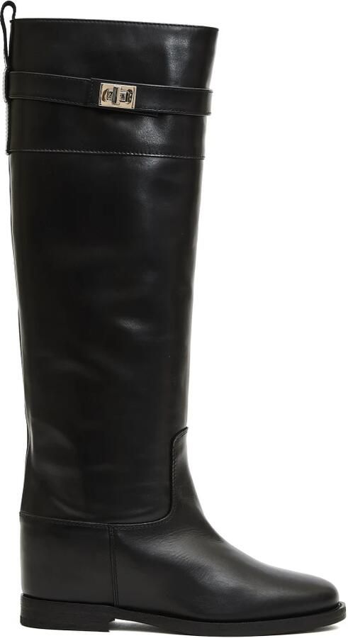 Via Roma 15 4471 Boot